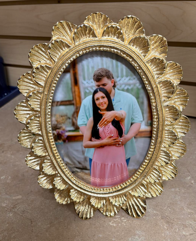Gold Scalloped Picture Frame