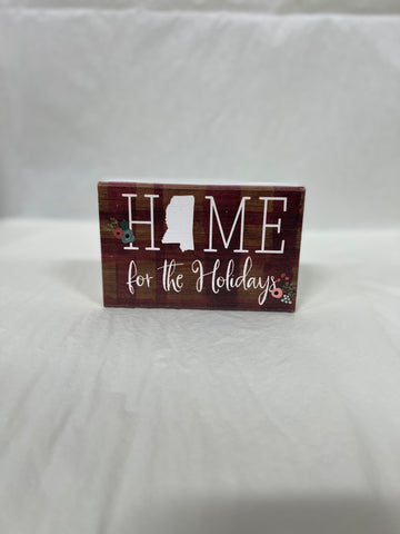 Sincere Surroundings Home for The Holidays