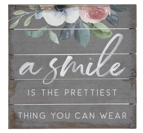Prettiest Smile Petite Pallet Sign