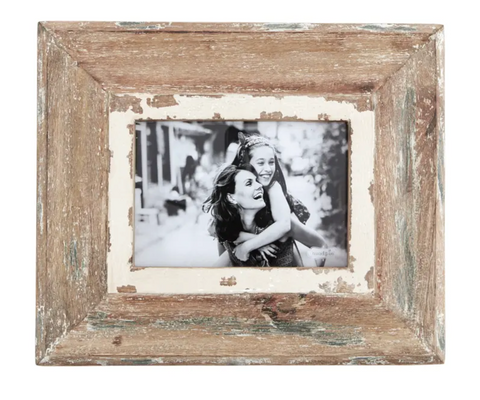MEDIUM WOOD WEATHERED PICTURE FRAME