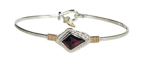 Kite Gemstone Bracelet